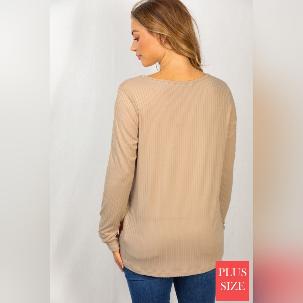 Long Sleeve Colorblock top - Picture 2 of 2